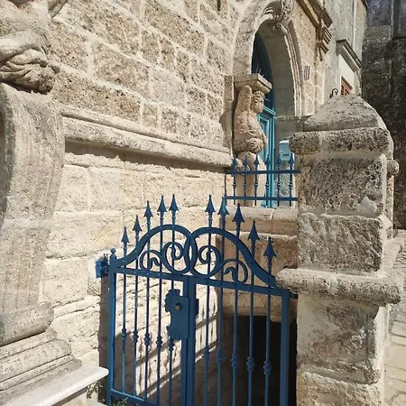 Porta Noa *