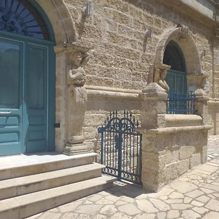 Porta Noa Bed and Breakfast 3*